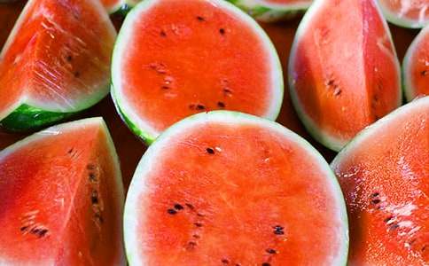 描写夏天景物的古诗(精选55首)