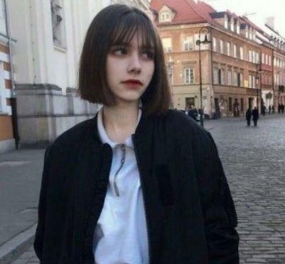 简洁的qq空间伤感句子合集40条