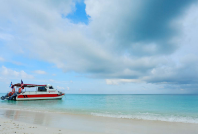 ​晚安心语正能量短句致自己(晚安经典正能量超吸引人短句)