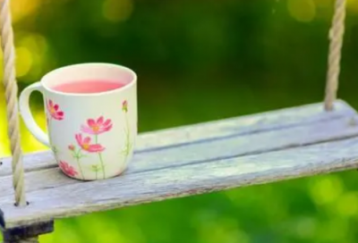 ​看人下菜碟造句,用看人下菜碟怎么造句