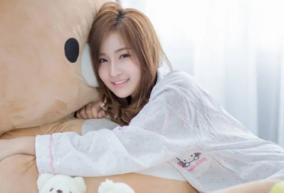 ​描写衣服装扮的古典句子