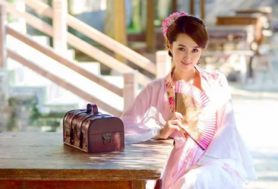 ​老婆生日祝福语暖心 老婆生日祝福语暖心句子岁月山河