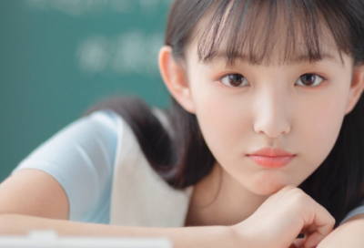 ​带文案的壁纸(好看的文案壁纸图片)